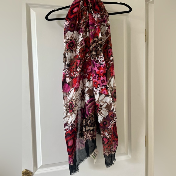 NWT Vera Bradley Soft Fringe Scarf Rosewood - Picture 3 of 5